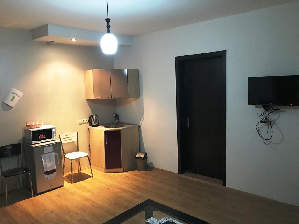 Hotel Monaco Tbiliszi Szoba fotó